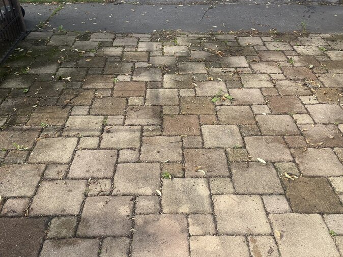 čistenie exteriérovej dlažby