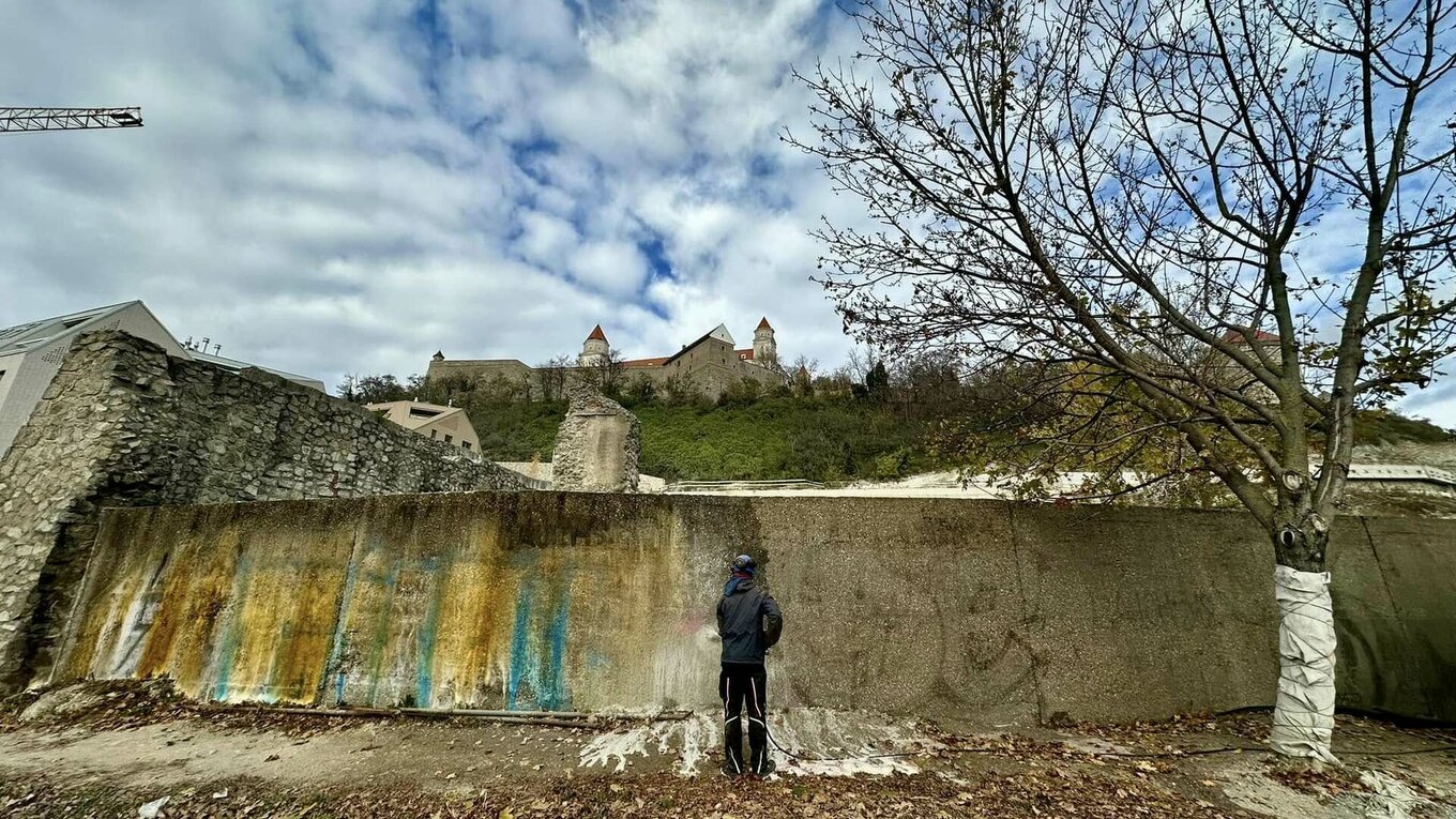 odstranovanie graffiti grafitov